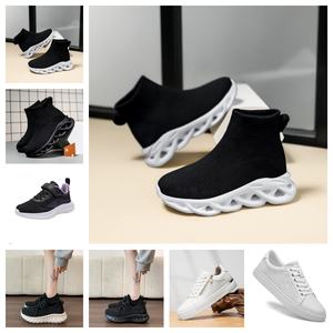 Liquidación final de marzo de 2026. Zapatos de estilos variados a partir de $3.99 por par (Venta al por mayor B2B) - Product Image 5