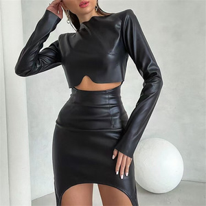 Completo in PU 2025 primavera nuovo tinta unita girocollo manica lunga gonna <span class=keywords><strong>aderente</strong></span> a vita alta irregolare completo due pezzi da <span class=keywords><strong>donna</strong></span> - Product Image 1