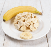 Chips de banane coupées en tranches 100% naturelles sans sucre ajouté, croustillantes, collation saine, conservées à l'huile, certifiées HACCP, emballées sous vide en vrac