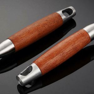 Cuillère de cuisine en acier inoxydable de haute qualité avec manche en bois, pour la cuisson et la friture, en métal durable - Product Image 5