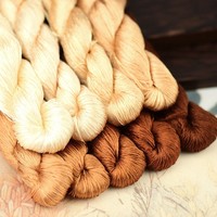 Couleur 41-50 fil de soie de mûrier naturel chinois fil à broder en soie à tricoter de haute qualité pour point
