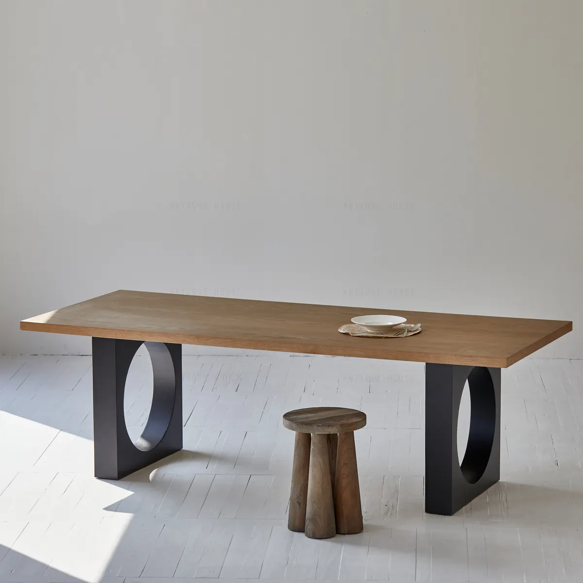 Long decorative table