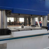 Presse hydraulique à chaud pour moulage composite 500T, réservoir d'eau en plastique renforcé de fibres de verre (PRFV) / FRP, machine de presse hydraulique