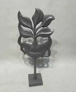 Décoration de salon : Sculpture contemporaine en aluminium « Verdant Silence » avec visage humain, prix de gros - Product Image 3