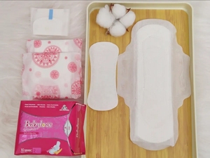Servicio OEM/ODM de Fábrica, Toallas Sanitarias Suaves de 290/320 mm, Súper Absorbentes, Al Por Mayor, Toallas Sanitarias para Mujeres en África - Product Image 2