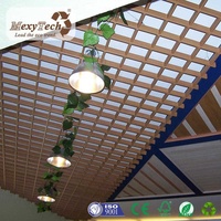 Plafond extérieur en WPC au design moderne pour restaurant bureau salle Carrelage en PVC forme carrée Installation facile Grille de plafond pour hôtels