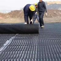 Planche de drainage tunnel 3D en géocomposite avec noyau en PEHD et couche filtrante en géotextile non tissé pour la décharge des eaux souterraines sous haute charge