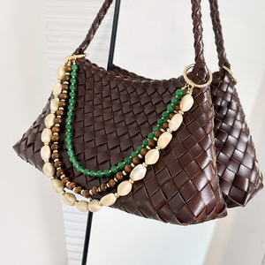 Factory Wholesale Retro Three Strands Beaded <b>Bag</b> Chain Green Jade Wood Bead Pearl <b>Charm</b> Luxury Handbag Hanging Ornament Stock - Product Image 4