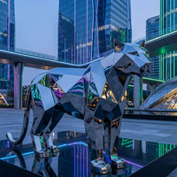 Grande sculpture géométrique en acier inoxydable poli, motif léopard, art urbain minimaliste pour extérieur, statue d'animal sauvage personnalisée