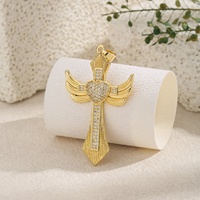 Pendentif en forme d'aile d'ange en laiton plaqué or 14 carats avec pierres CZ en forme de cœur, charmes tendance pour femmes, cadeau