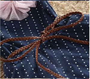 Vêtements pour enfants de style coréen en gros, robe sans manches à pois mignonne avec ceinture à nœud pour les petites filles, en provenance de Chine - Product Image 5