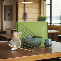 Ensemble de matcha en céramique de style japonais de 7 pièces, cuit au four, comprenant un fouet, un support, une cuillère pour service à thé japonais avec boîte cadeau