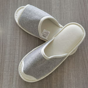 Pantuflas de Hotel Desechables al por Mayor, Sandalias Personalizadas <span class=keywords><strong>Todo</strong></span> <span class=keywords><strong>Incluido</strong></span> y Pantuflas Desechables de Spa con Punta Abierta para Mujer a Precio Económico - Product Image 4