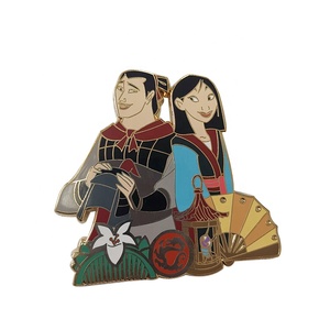 Pin de Metal de gran tamaño, fabricante de pines personalizados, para Daenerys Targaryen, Impresión de personajes de TV, esmalte duro - Product Image 2