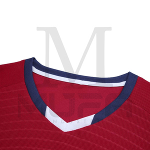 Uniforme de fútbol transpirable de talla grande al por mayor para adultos poliéster sostenible con logotipo personalizado e impresión de nombre - Product Image 2