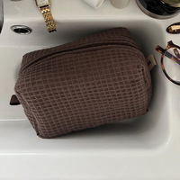 Pochette cosmétique gaufrée en coton grande capacité avec logo personnalisé 2026 – Sac de maquillage multifonctionnel pour voyage