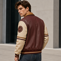 Chaqueta Varsity de Marca Privada para Hombre, Color Borgoña, con Cuello de Cuero Color Marfil, Ropa Deportiva, Chaqueta Letterman con Bordado Gráfico