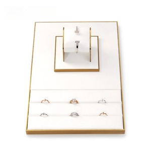 อุปกรณ์จัดแสดงเครื่องประดับโลหะแบบกำหนดเอง ขาตั้งโชว์เครื่องประดับหรูหรา ขาตั้งโชว์สร้อยคอ แหวน กำไลข้อมือ - Product Image 2