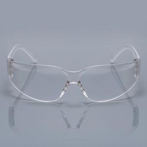 עובדים משתמשים במשקפי בטיחות לעבודה נגד התזה נגד ערפל ואנטי UV - Product Image 2