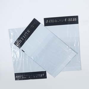 Sac d'expédition en plastique imperméable de sécurité, sac de courrier poly personnalisé avec logo imprimé, poche pour vêtements - Product Image 4