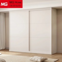 Armoire très blanche, armoire blanche avec portes coulissantes et tiroirs, meilleures armoires blanches