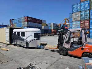 Venta caliente <span class=keywords><strong>3</strong></span> Horse Slant Load Horse Trailer Horse Float Transporte de carreras ecuestres - Product Image 3