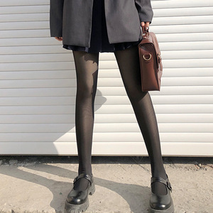 <span class=keywords><strong>Bas</strong></span> noirs <span class=keywords><strong>un</strong></span> outil moulant à double couche pour jambes nues Collants pénétrant la peau à double couche - Product Image 1