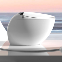 Toilette à bidet ronde intelligente avec réservoir d'eau intégré Cuvette murale à siphon en S montée au sol avec télécommande incluse