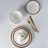 Vaisselle en porcelaine fine P&T Royal avec bordure dorée électro-plaquée, assiette de restaurant pour dîner élégant, pour banquet, hôtel, vente en gros