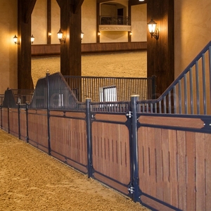 Box de Luxe Classique Économique pour Chevaux, en Bambou Galvanisé à Chaud Antirouille, pour Écuries et Granges de Chevaux Arabes - Product Image 1