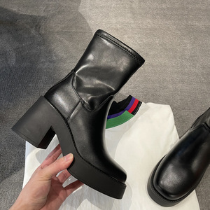 XINZI RAIN 2023, las últimas <span class=keywords><strong>botas</strong></span> de suela gruesa para mujer, <span class=keywords><strong>botas</strong></span> de plataforma elásticas altas de cuero negro sólido para mujer - Product Image 6