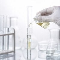 Base liquide concentrée de déodorant enzymatique bio pour le contrôle des odeurs dans les exploitations agricoles et la gestion des déchets