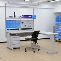 Mesa de Trabajo Esquinera DETALL ESD para Ensamblaje de Semiconductores con Ajuste de Altura y Diseño Ergonómico