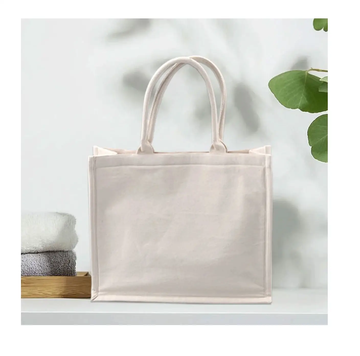 حقائب قماشية خفيفة الوزن قابلة لإعادة الاستخدام للنساء من مواد معاد تدويرها من القطن القابل للغسل تصلح للتسوق أو الشاطئ مزودة بشعار