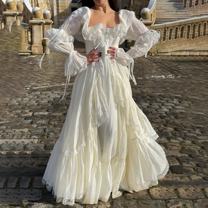 فساتين سهرة نسائية طويلة عالية الجودة وأنيقة بياقة مربعة بيضاء مزينة بالدانتيل وأكمام منتفخة وتصميم كورسيه مع كشكشة متدرجة - Product Image 5