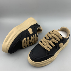 รองเท้าผ้าใบชายสไตล์เดินผูกเชือกรองเท้าบอร์ดระบายอากาศพื้นรองเท้าส้นแบนด้านบนสำหรับออกกำลังกายในชีวิตประจำวันการเดินชุดไลฟ์สไตล์ในเมือง - Product Image 1