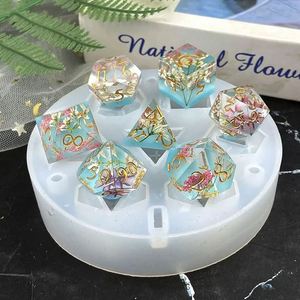 Juego de 7 moldes de silicona para resina epoxi, para manualidades, bricolaje, arte, juegos de mesa, venta al por mayor - Product Image 1