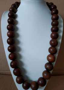 Colliers en bois naturel fabriqués à partir de perles de bois de qualité supérieure, conçus pour un usage quotidien, traditionnels, ethniques et modernes - Product Image 2