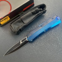Nouveau couteau pliant multifonctionnel portable pour le camping et la chasse, avec lame D2 tranchante et manche en alliage de zinc à motif micro-écailles de serpent