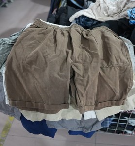 Vêtements d'occasion de haute qualité, best-sellers en Malaisie, parmi lesquels les shorts pour hommes - Product Image 1