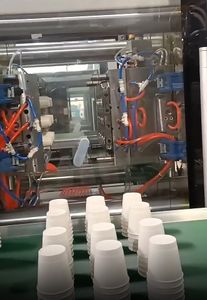 ZHENHUA Híbrida de Alta Velocidade Máquina Injetora para Degradável Plástico Descartável PP Tigela, Pauzinhos e Copos PP Produzindo - Product Image 6