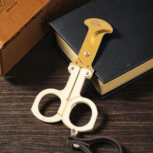 जिफेंग JF-J70 यात्रा पोर्टेबल इलेक्ट्रोप्लेटेड स्टेनलेस स्टील डबल ब्लेड क्लासिक तह सिगार कैंची चमड़े की थैली पैकिंग - Product Image 5