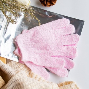 Gloway OEM Hot Selling Effen Kleur Vijf Vingers Nylon Handschoen Roze Exfoliërende Lichaamsbadhandschoenen Scrubhandschoenen voor het Verwijderen van Dode Huid - Product Image 3