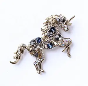 Wholesale Horse Brooch Crystal Jewelry White Horse Brooches Pin