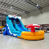 Toboggan aquatique gonflable en PVC pour l'extérieur, thème piscine-surf, pour enfants et adultes