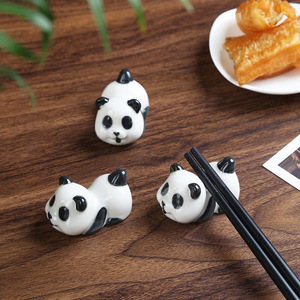 Lindo Porta Palillos de Porcelana Blanca con Diseño de Panda de Dibujos Animados, Estilo <span class=keywords><strong>Chino</strong></span>, Decoración de Mesa para el Hogar, Hotel o <span class=keywords><strong>Restaurante</strong></span> - Product Image 3