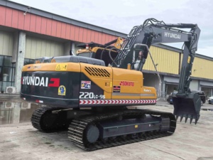 รถขุดไฮดรอลิกขนาดกลาง Hyundai R220 22 ตัน สำหรับงานก่อสร้างและงานดินดิบ - Product Image 2