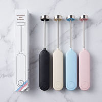 Nouveau modèle breveté puissant de mousseur à lait électrique sans fil, 1600 mAh rechargeable, fouet en acier inoxydable détachable