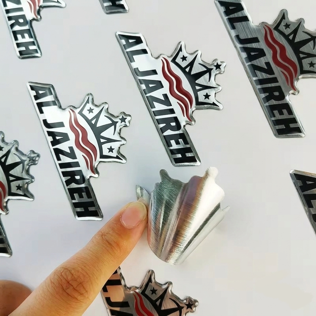 OEM Custom Clear Epoxy Resin Dome Stickers Gold Silver Metallic Waterproof 3D Domed Brand Name Stickers