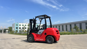 Montacargas Diésel MightyCargo de Alta Calidad y Buen Precio, Modelo CPCD30 de Fábrica, Mástil de Dos Etapas, Neumáticos Sólidos, 2T 3T 4T 5T - Product Image 2